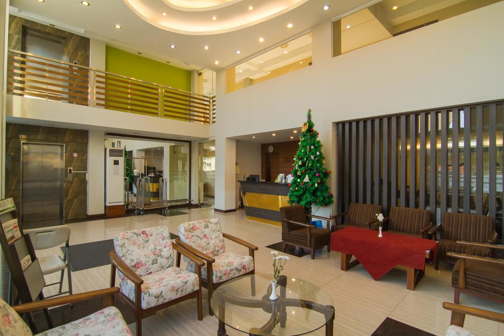 Hotel Yankin Янгон Екстер'єр фото