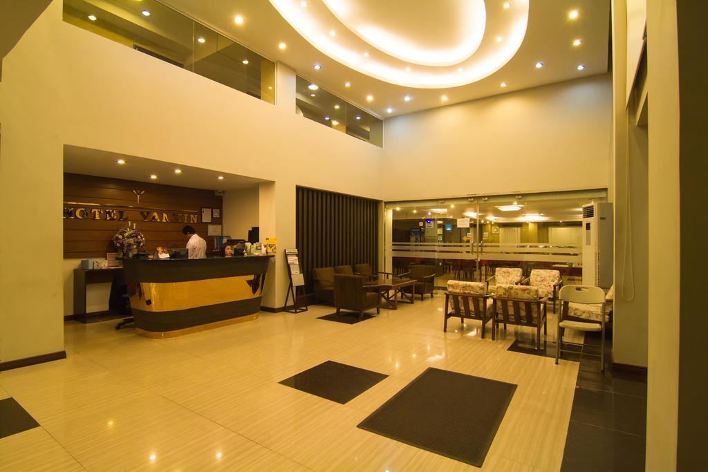 Hotel Yankin Янгон Екстер'єр фото