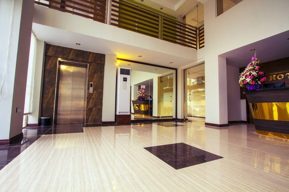 Hotel Yankin Янгон Екстер'єр фото