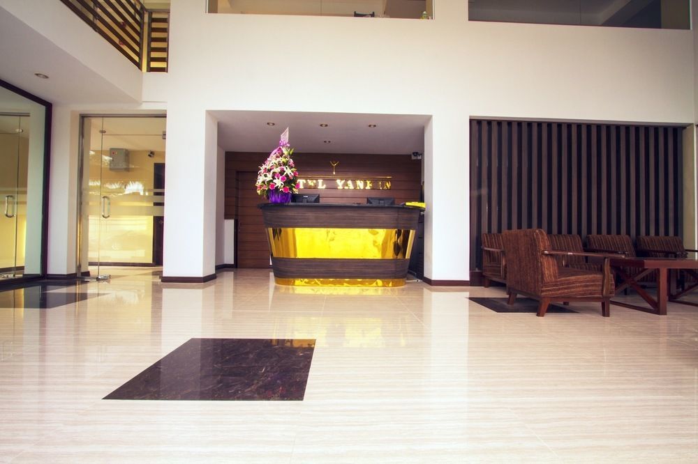 Hotel Yankin Янгон Екстер'єр фото